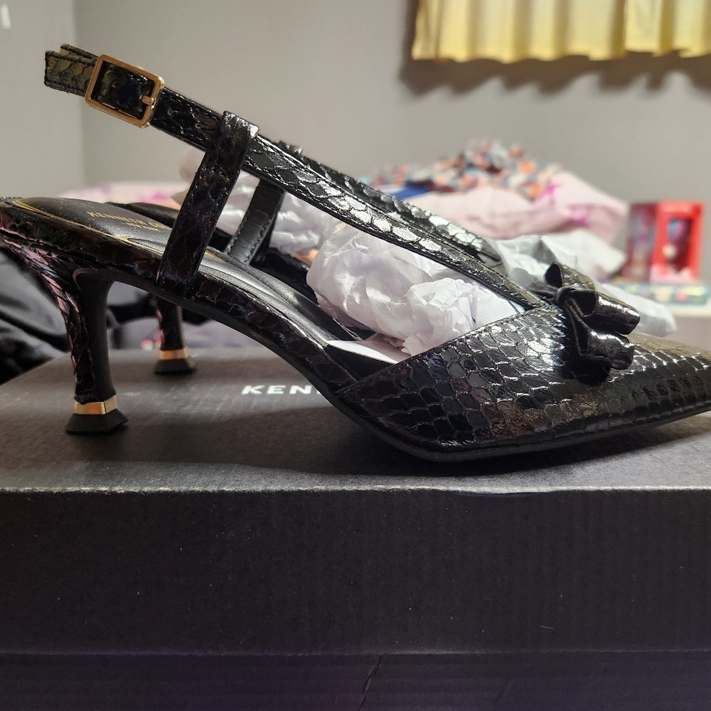 Kenneth Cole Black Textured Slingback Heels Size 6. New In Box!